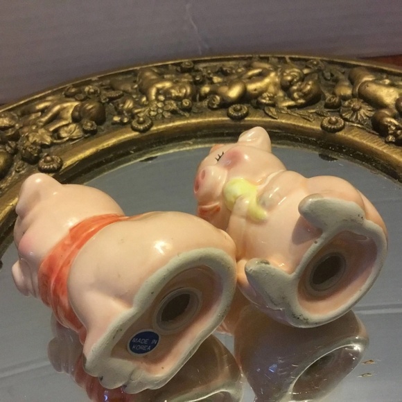 Vintage Anthropomorphic Pig Salt and Pepper Shaker Set. Made in Korea -used - Picture 6 of 7